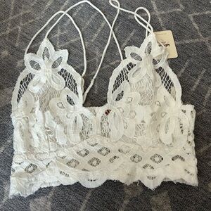 Intimately Free People White Bralette. Size XS
NWT